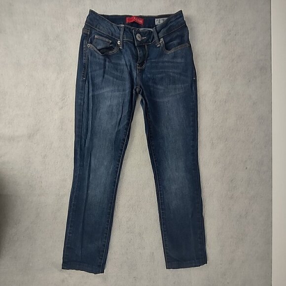 Guess 1981 Los Angeles Mid Rise Sienna Curvy Fit Skinny Jeans Size 23 (EST) - Picture 1 of 10
